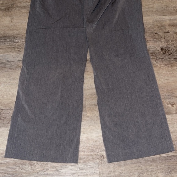 East 5th. Grey slacks size 12. - Picture 8 of 9